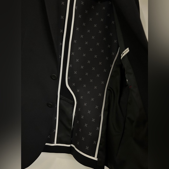 Men’s EXPRESS Performance Blazer - Picture 6 of 11